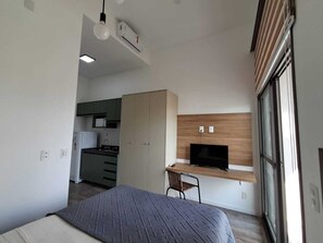 1 غرفة نوم ومكتب وواي فاي وملاءات أسرّة