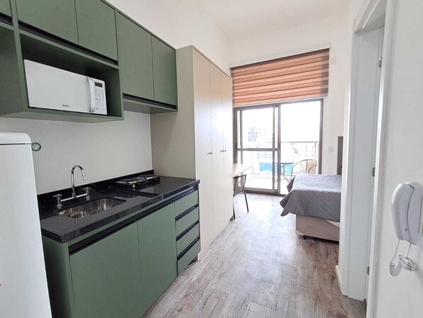 1 Schlafzimmer, Schreibtisch, WLAN, Bettwäsche