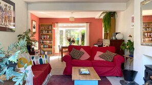 Maison Classique, patio | Coin séjour