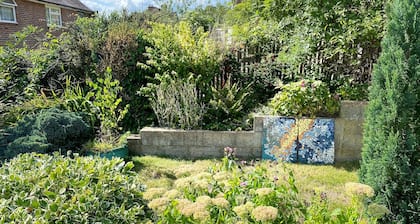 2BD Garden Hideaway in Lewes