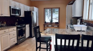 High chair, cookware/dishes/utensils - Relax & Recover Mt. Retreat  Hot Tub + Home Gym (Winhall)