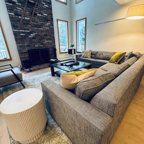 Fireplace - Relax & Recover Mt. Retreat  Hot Tub + Home Gym (Winhall)