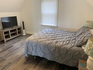 4 chambres, fer et planche à repasser, Wi-Fi, draps fournis