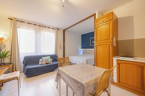 Basic Condo | 1 bedroom, Egyptian cotton sheets, premium bedding, down comforters