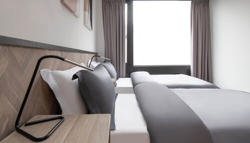 Taipei Main Station Warm & Cozy 2B1b Living, Dining, Kitchen