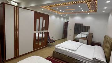 Studio Confort, vue jardin | Coffres-forts dans les chambres