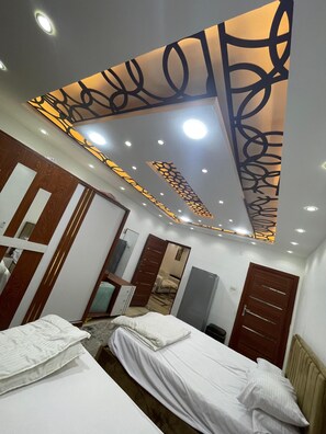 In-room safe, laptop workspace, blackout curtains, soundproofing - HS STIDUS 1 (Giza)
