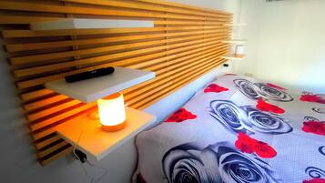 1 Schlafzimmer, BĂŒgeleisen/BĂŒgelbrett, WLAN, BettwĂ€sche