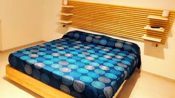 1 Schlafzimmer, BĂŒgeleisen/BĂŒgelbrett, WLAN, BettwĂ€sche
