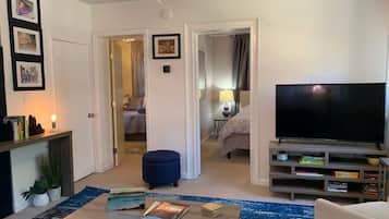 2 slaapkamers, een strijkplank/strijkijzer, wifi, beddengoed