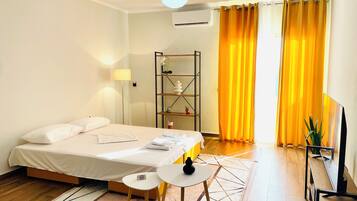 2 bedrooms