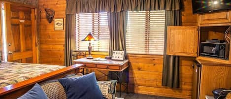 Design Double Room, Non Smoking, Ground Floor | Living area