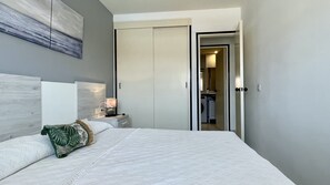 2 bedrooms, iron/ironing board - Apartment in L'estartit Near Sandy Beach (Torroella de Montgrí)