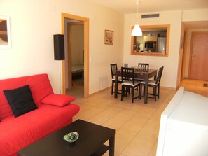 Apartment | Living room - Apartment in Lescala With Swimming Pool (L'Escala)