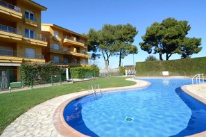 Apartment | Pool | Outdoor pool - Apartment in Lescala With Swimming Pool (L'Escala)
