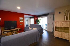 Apartment | Living room - Apartment in Estartit Near Sandy Beaches (Torroella de Montgrí)