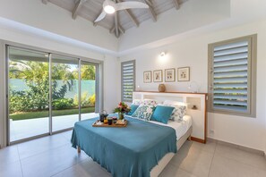 4 bedrooms, in-room safe, iron/ironing board, travel crib