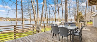 Lake Retreat w/ Kayaks, Firepit & Huge Porch