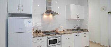 Microwave, stovetop, dishwasher