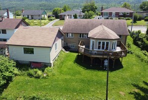 Exterior - Solarium overlooking city, river and mountains. Sometimes Northern lights. (Campbellton)