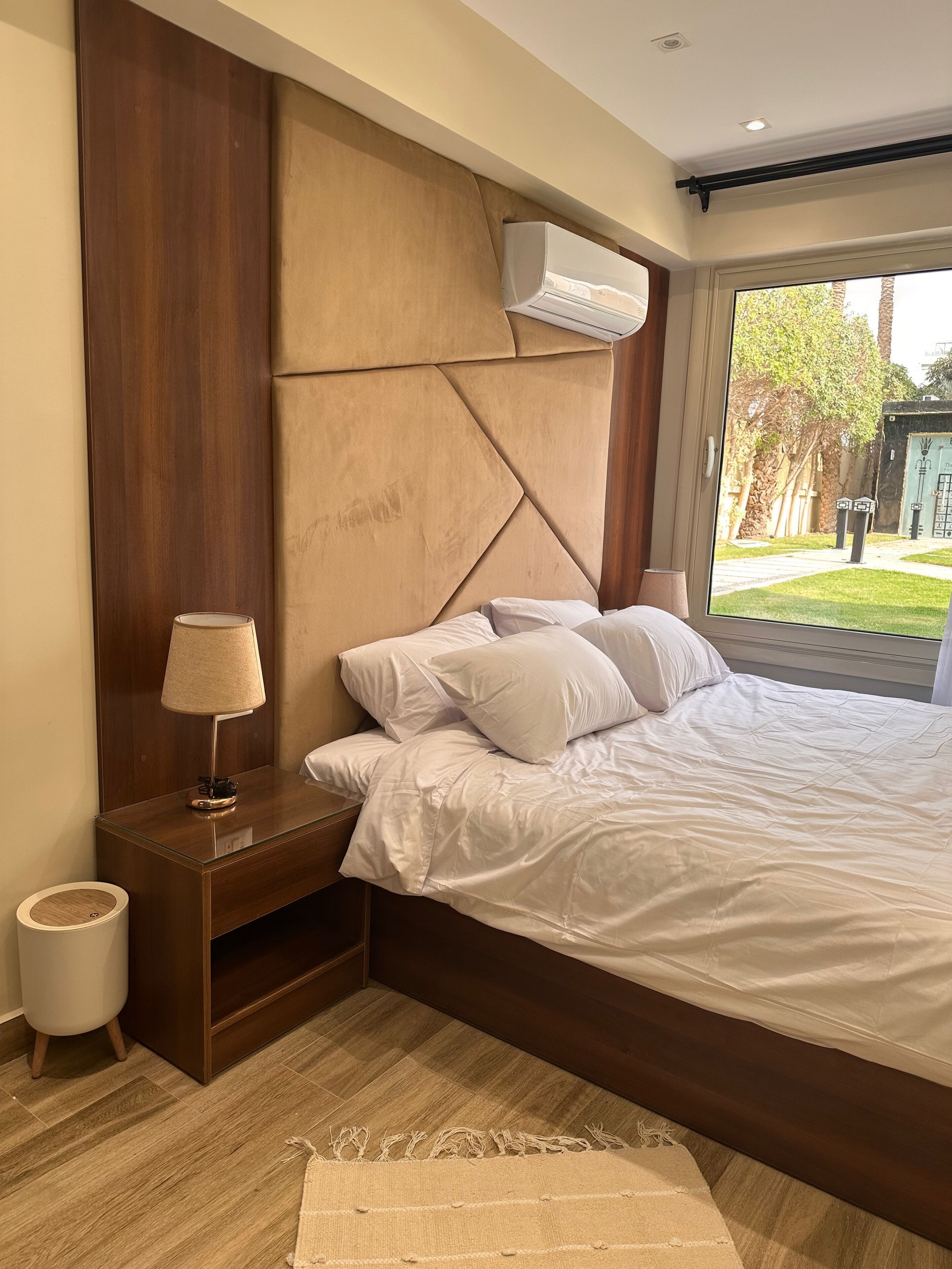 Photo - Pyramids hotel