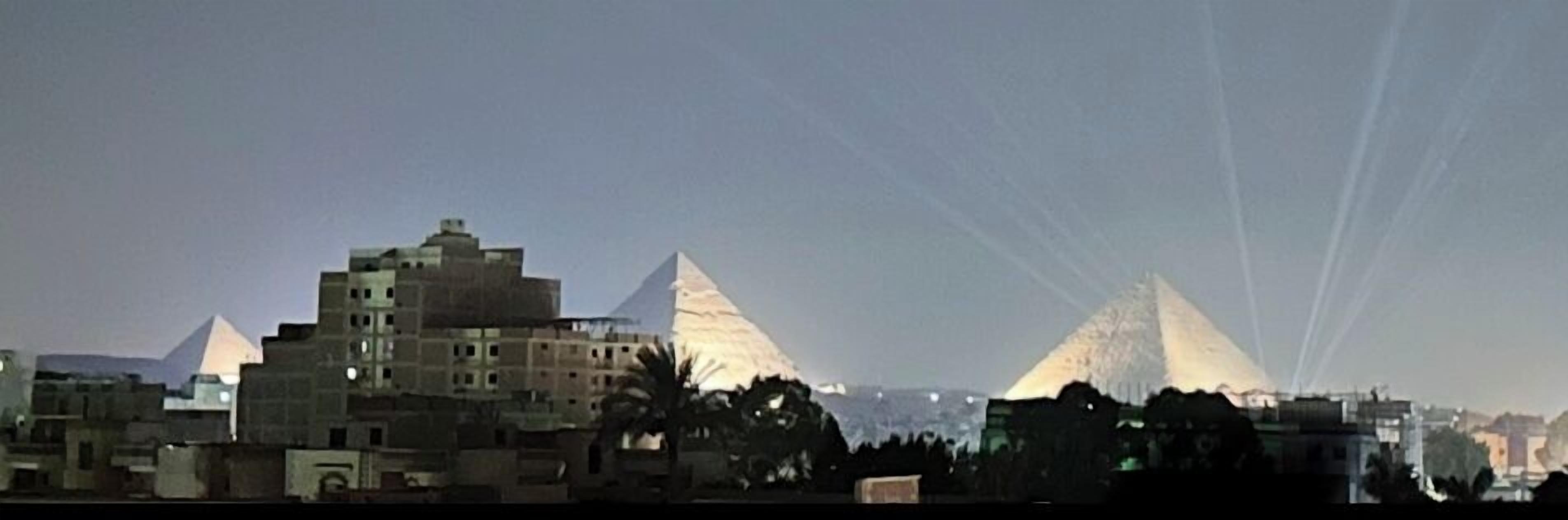 Photo - Pyramids hotel