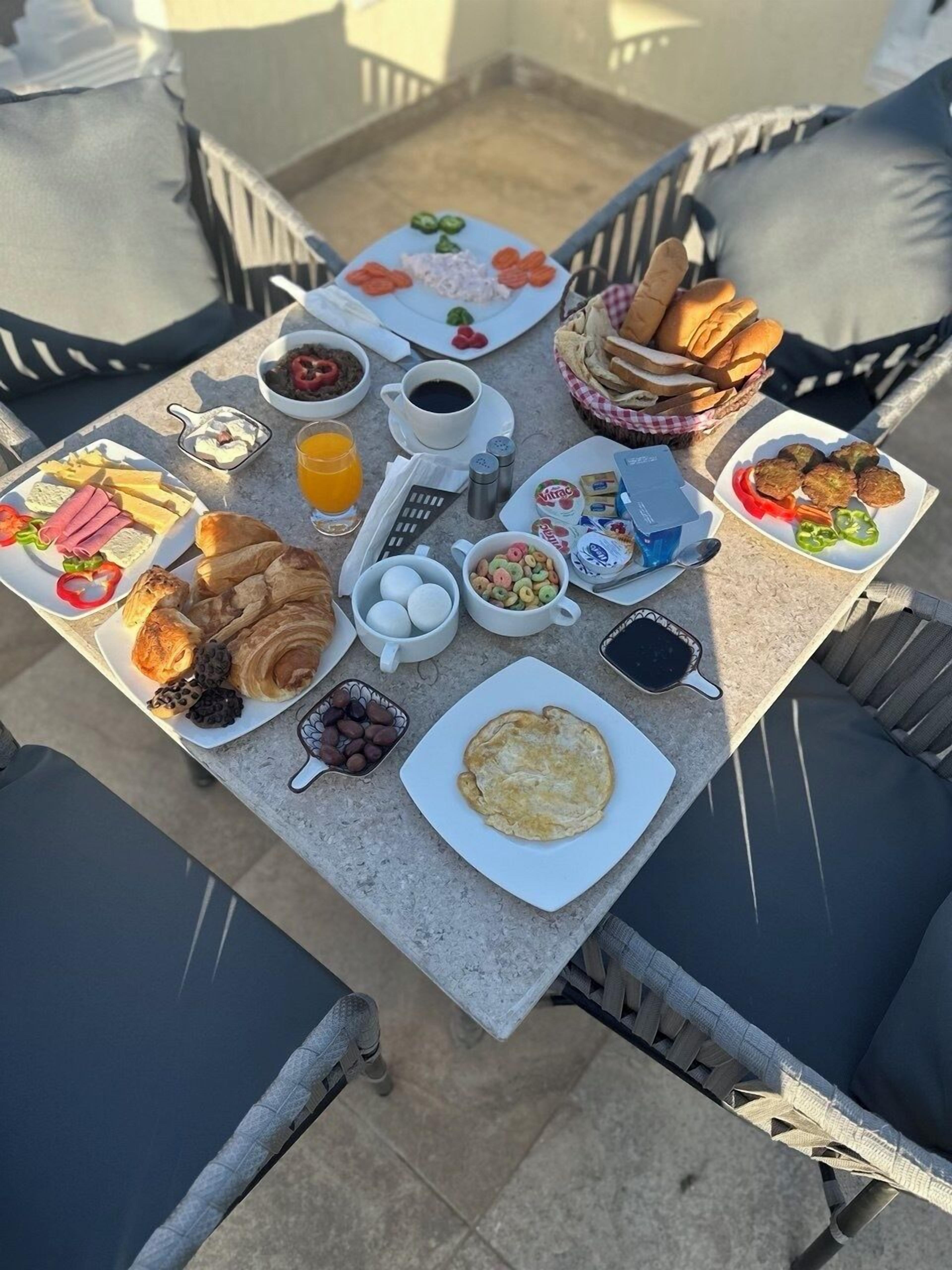 Photo - Pyramids hotel