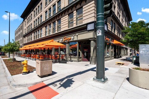 Modern Comfort Meets Historic Charm with Parking & Dog-Friendly