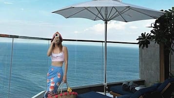 Ático Royal, 2 habitaciones, piscina privada, vistas a la playa | Vistas del balcón