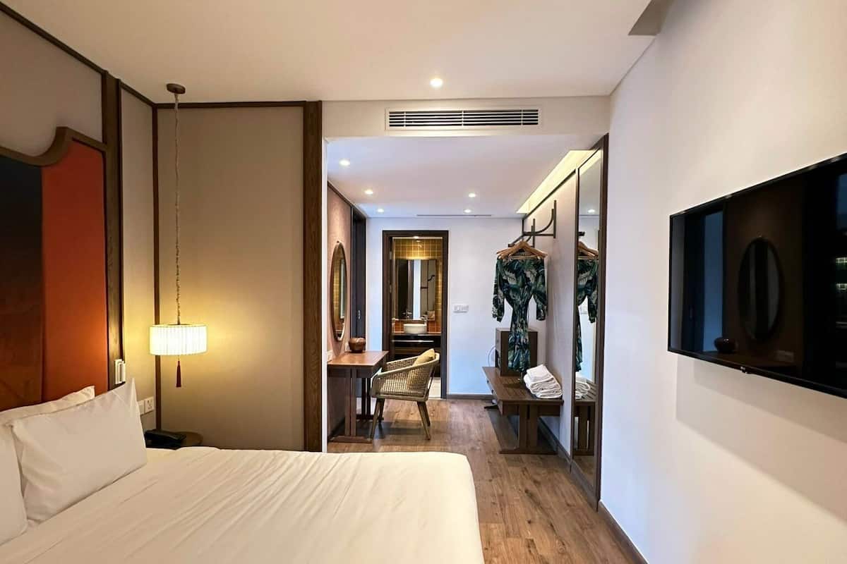 Panoramic Suite, 1 King Bed with Sofa bed, Private Pool, Partial Sea View