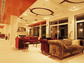 Lobby - Astra Resort and Caffe Kasauli (Kasauli)