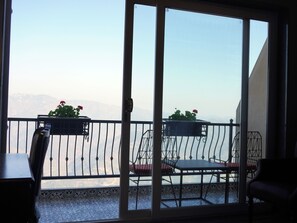 Classic Double Room, Balcony, Valley View | Balcony - Astra Resort and Caffe Kasauli (Kasauli)