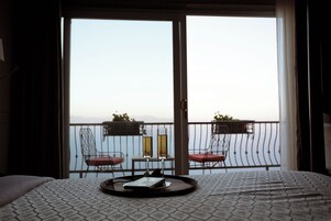 Room service - dining