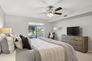 2 bedrooms, desk, iron/ironing board, travel crib