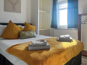 3 bedrooms, free WiFi, bed sheets
