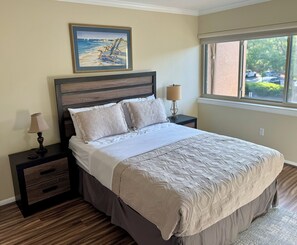 2 bedrooms, desk, iron/ironing board, travel cot