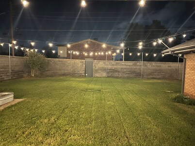 Spacious Mid-Century Modern 3BR 2BT