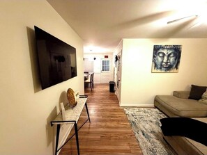 Smart TV - Cornick Corner Near Casino (Portsmouth)