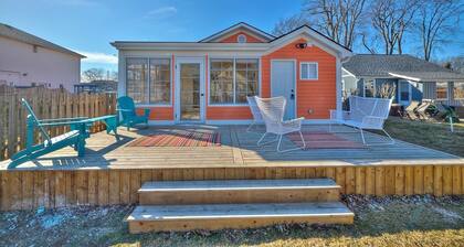 Scott McGillvary's Beachside Abode across from Stunning Bay Beach. New HOT TUB!