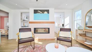 Smart TV, fireplace, video games