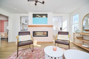 Smart TV, fireplace, video games