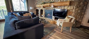 2024 Updates! Modern Chalet in Upper Deer Valley