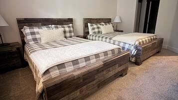 2 bedrooms, WiFi, bed sheets