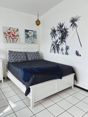 3 bedrooms, iron/ironing board, free WiFi, bed sheets