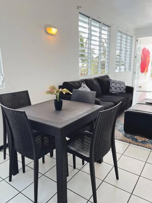 Interior - Beachside house. Discover the Hidden Gem of Loíza! (Suárez)