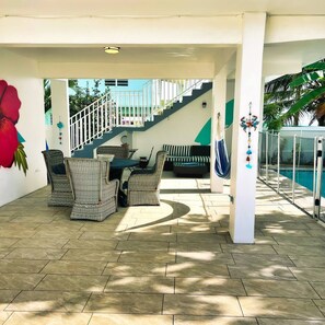 Outdoor dining - Beachside house. Discover the Hidden Gem of Loíza! (Suárez)