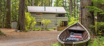 Up-River House on the McKenzie River 