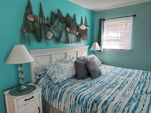 3 bedrooms, iron/ironing board, travel cot, free WiFi