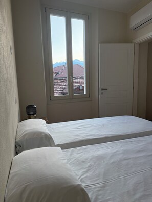 2 habitaciones, tabla de planchar con plancha y wifi gratis