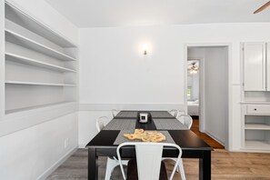 Dining - Austin Group Retreat | 2 Homes | Fire Pit & Pets (Austin)